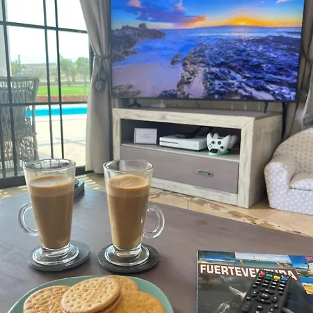 Вилла Eva - New To The Market, Fully Refurbished Licensed - Private Pool Калета-де-Фусте