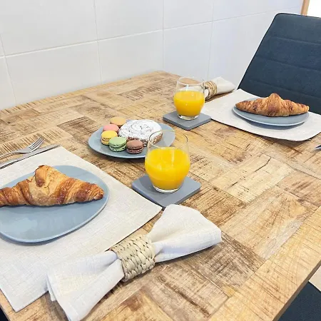 Eva - New To The Market, Fully Refurbished Licensed - Private Pool Вилла *