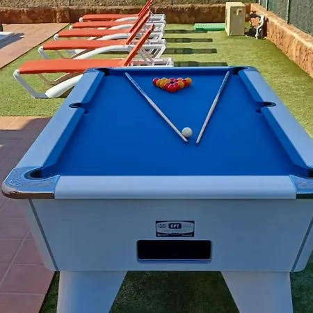 Eva - New To The Market, Fully Refurbished Licensed - Private Pool