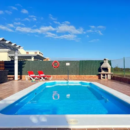 Eva - New To The Market, Fully Refurbished Licensed - Private Pool * Caleta De Fuste