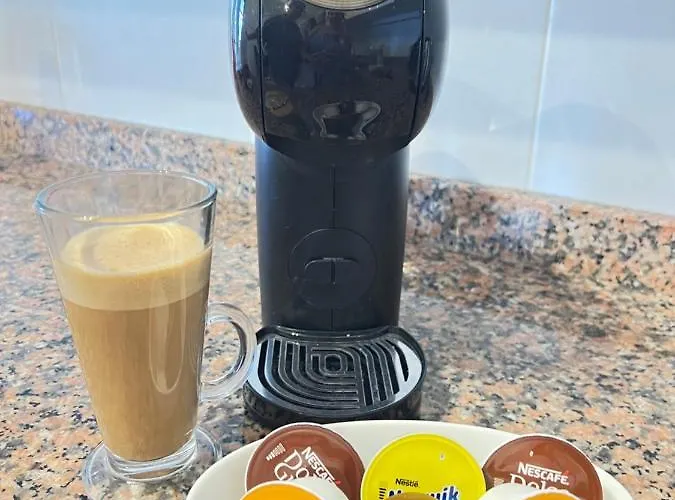 Eva - New To The Market, Fully Refurbished Licensed - Private Pool *