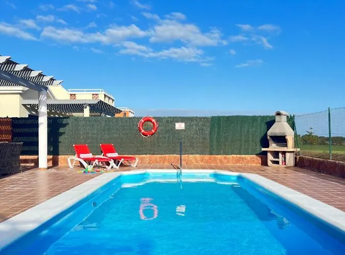 Eva - New To The Market, Fully Refurbished Licensed - Private Pool * Caleta De Fuste