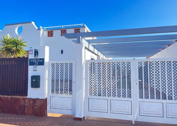 ヴィラ Eva - New To The Market, Fully Refurbished Licensed - Private Pool