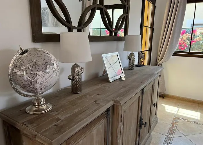 Eva - New To The Market, Fully Refurbished Licensed - Private Pool カレタ・デ・フステ